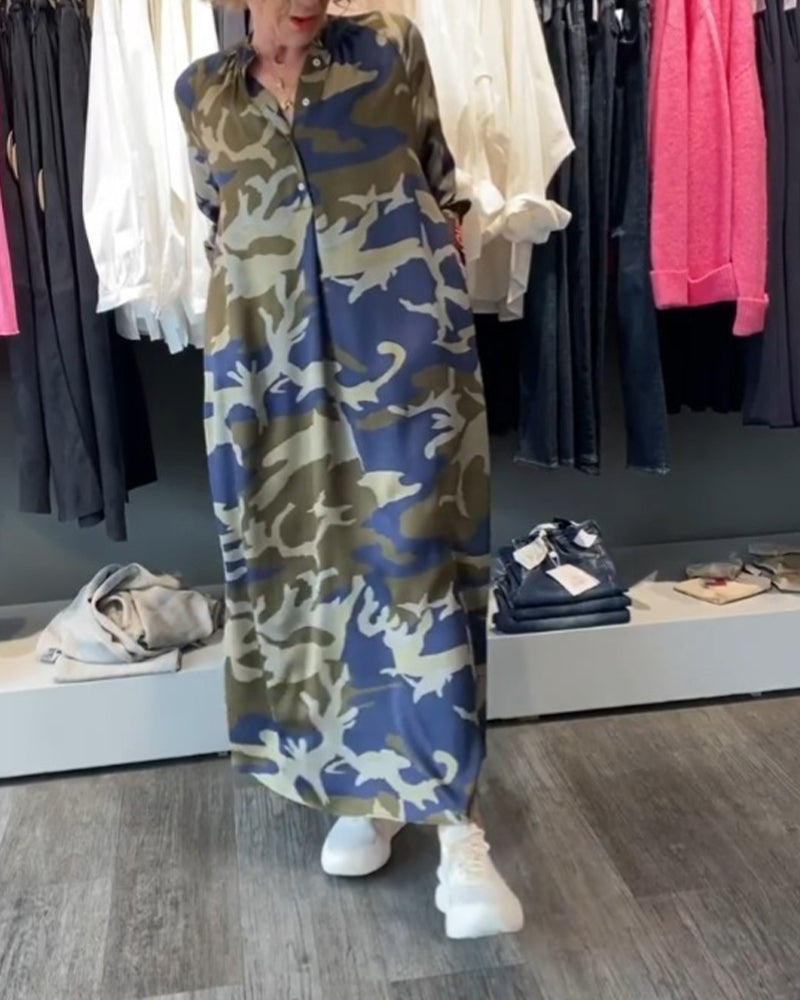 Abbigliamento con ricami e stampe camouflage
