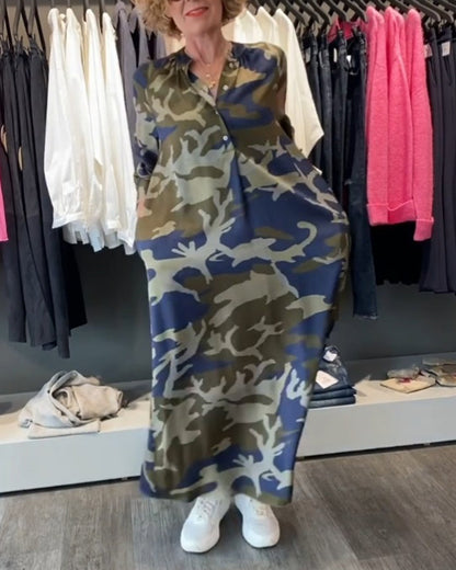 Abbigliamento con ricami e stampe camouflage